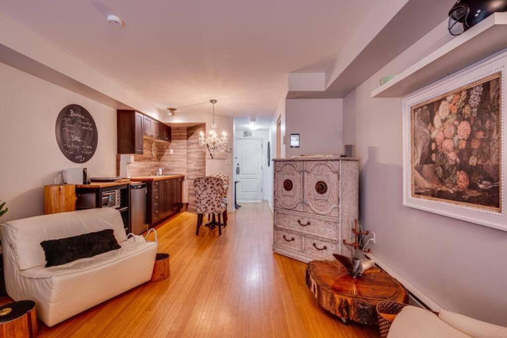 Cozy Loft In The Heart Of St-sauveur Village! * Piedmont