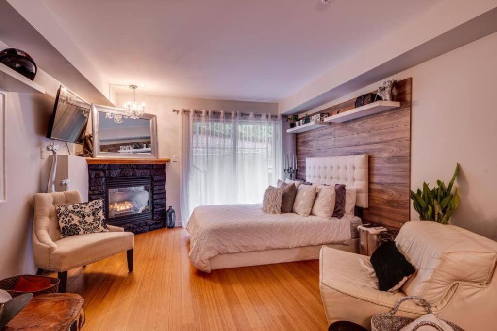 Cozy Loft In The Heart Of St-sauveur Village!